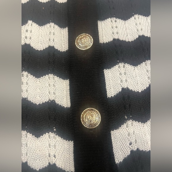 Elie Tahari Jewel Button Cashmere Cardigan size medium - Picture 3 of 3